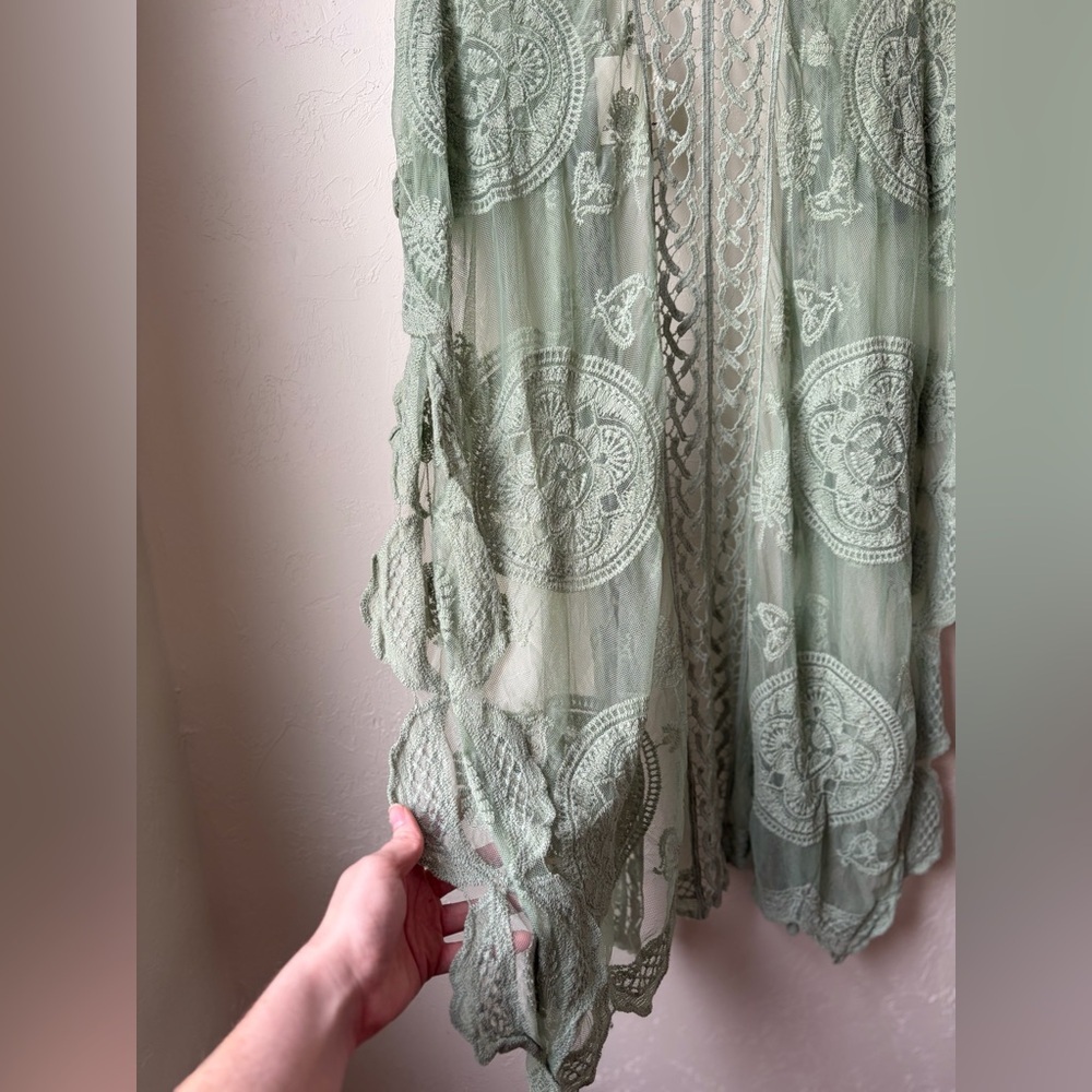 Do Everything in Love NWT Sage Green Lace Kimono Duster One Size - Picture 8 of 9